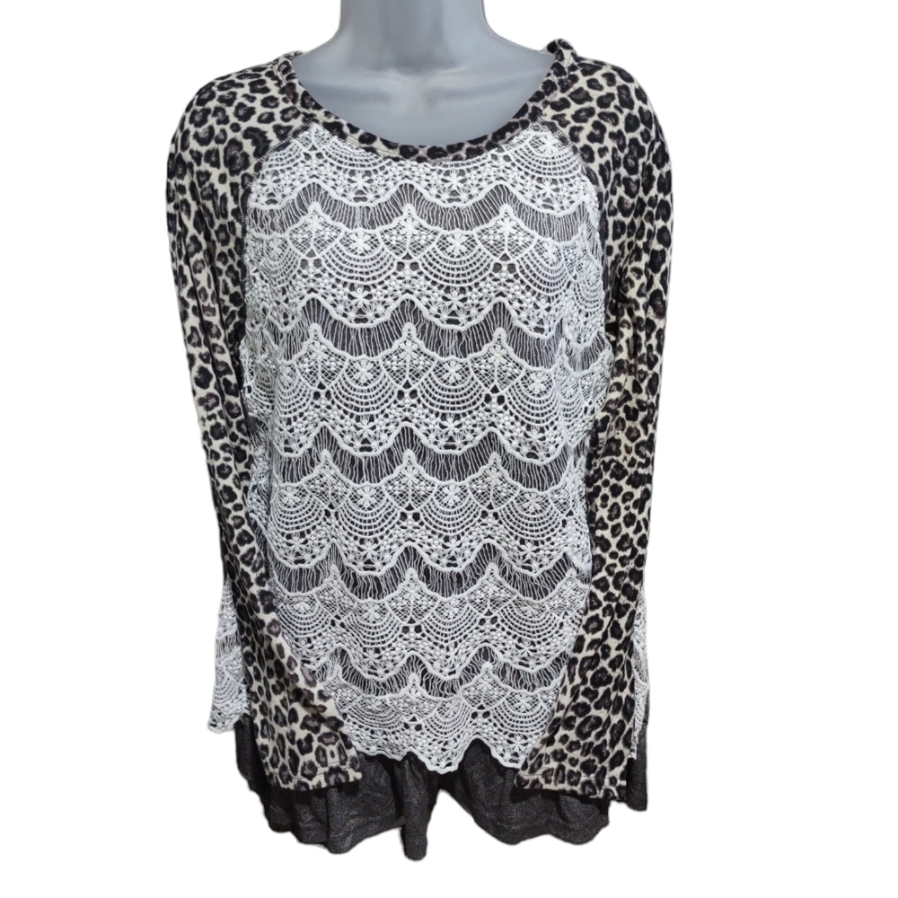 Kori America Lace Overlay Top Animal Print Gray Small